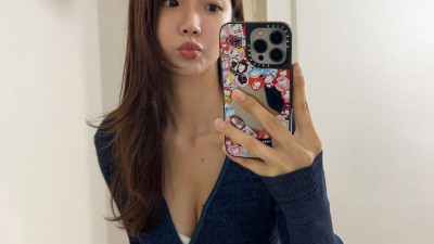 셀카 찍는 오또맘