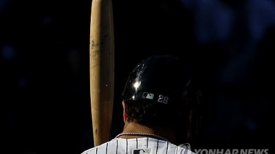 '어뢰 배트' 등장에도 MLB 평균 타율 0.239로 역대 최저치 근접