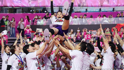 김연경 만장일치 챔프전 MVP…흥국생명, 6년 만에 통합우승(종합)