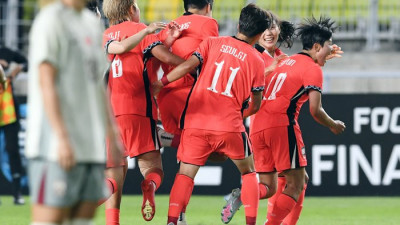 [포토]지소연 그림 같은 중거리 동점골 한국, 중국에 2-2 무승부