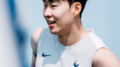 “웰컴백 레전드” 손흥민 훈련 복귀 사진 뜨자 토트넘 팬 환호…양민혁도 “소니가 그리웠다”