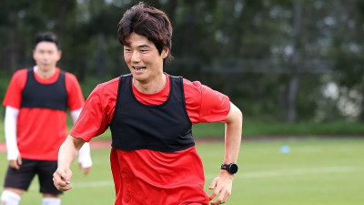 포항 ‘새 둥지’ 기성용… 1위 전북전 출격 대기