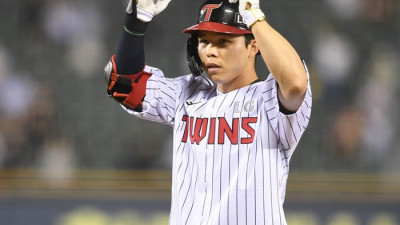 2년 만에 본 ‘손맛’…LG 문성주 “2루타만 되면 좋겠다고 생각했죠” [SS스타]