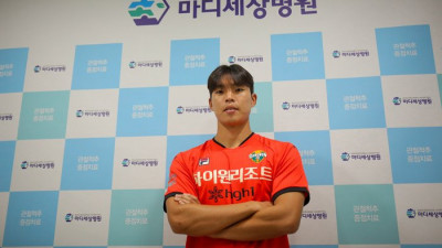 강원, 강릉제일고 출신 김신진 영입