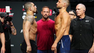 벨트 탈환 향한 여정… UFC ‘前 챔프’ 로버트 휘태커, 더 리더와 격돌