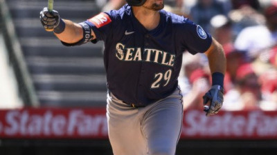 또 넘겼다! 신흥 거포 칼 롤리 41호 아치…오타니와 격차 3개로 벌려