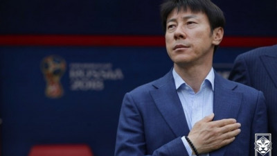 [단독] 위기의 ‘디펜딩 챔프’ 울산, 김판곤 감독 전격 경질…소방수 ‘인니 영웅’ 신태용, 13년만 K리그 사령탑 컴백