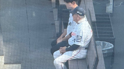 2군 내려가는 선수에게 ‘따듯한 격려’→김경문 감독이 ‘명장’이라고 불리는 이유 [SS대전in]