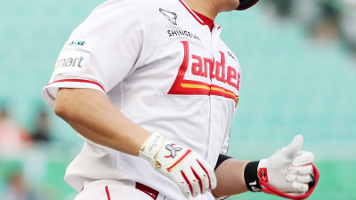 ‘살아있는 전설’ SSG 최정, KBO리그 최초 1500득점까지 '-3'