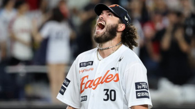 역시 강력한 MVP 후보답다! 한화 폰세, 최소 경기 200삼진 대기록 작성-개막 최다 연승도 ‘정조준’ [SS대전in]