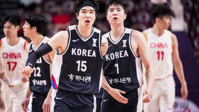 아쉽다! 외곽승부… 중국에 막힌 男농구, 아시아컵 8강서 여정 마무리