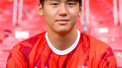 유럽서 데뷔골 쾅! 차세대 센터백 김지수, 독일컵 7-0 대승 기여
