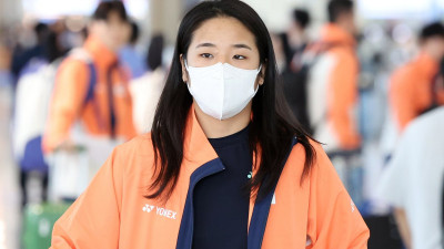 ‘최초에 최초를 얹는다’ 세계선수권 2연패 노리는 안세영, 약속의 땅 프랑스 파리로 출국