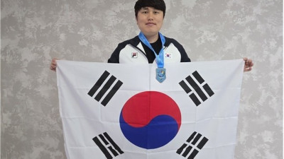 ‘무빙타깃 최강자’ 정유진, 金·銀·銅 다 땄다!…50m 소총3자세도 메달 행진