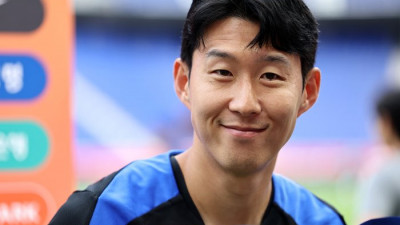 여전히 ‘캡틴’ 손흥민, 주장 ‘교체’ 가능성에 입 열었다 “홍명보 감독과 얘기 나눠, 불편한 것 없고 내 위치서 최선”