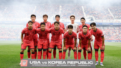 [SW분석] 김민재 가세한 안정적 스리백… 공격진 공백 메워야 하는 과제도