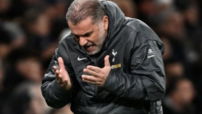 손흥민과 유로파 ‘우승’했어도 안 되는 건 안 된다…‘후보’로 거론된 포스테코글루, 텐하흐 후임 레베쿠젠 1순위는 카스페르 히울만