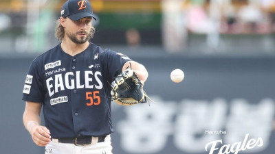 와이스 15승→선두 LG와 ‘4경기 차’ 김경문 감독 “비 오고 궂은 날씨에도 제 역할 다했어” [SS사직in]