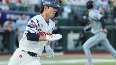 롯데 ‘천군만마’ 돌아왔다! 전민재 1군 콜업→곧바로 유격수 선발 출전, 김태형 감독 “공격·수비 모두 문제없어” [SS사직in]