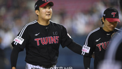 LG, 31년 만의 ‘10승 선발 4명’…‘불펜 기복’ 마운드, ‘선발 힘’ 믿고 간다 [SS포커스]