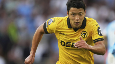 황희찬 77분 뛰고 공격포인트 없이 교체… 김민재는 결장