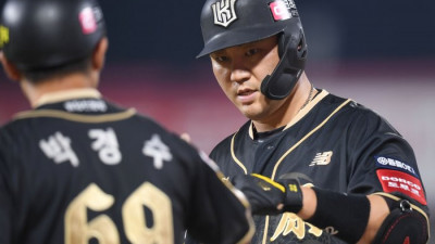 KT 천군만마? ‘매서운 방망이’ 장성우, 갈 길 바쁜 팀 ‘가을 희망’으로 떠올랐다 [SS시선집중]