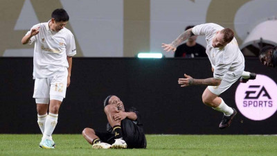 [SW포토]호나우지뉴 따라하는 욘 아르네 리세