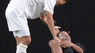 [SW포토]일어나 호나우지뉴