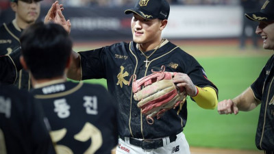 9월 주춤한 ‘케릴라’? 문제없다! ‘데뷔 첫 20홈런’ 안현민, LG 송승기보다 더 가까워진 ‘신인왕’ 트로피 [SS시선집중]