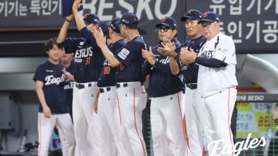 11-1 화끈한 승리! 김경문 감독도 칭찬일색 “와이스 제 역할했다, 타자들 활발한 공격 펼쳤어” [SS대전in]