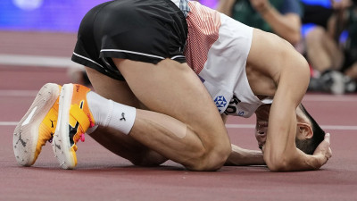 “아, 아깝다 2m36의 벽...” ‘스마일 점퍼’ 우상혁, 도쿄 세계선수권 높이뛰기 은메달로 완벽한 부활 알렸다
