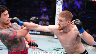 죽습니다라던 황인수, 보는 관객 실망시킨 경기력으로 만장일치 판정패