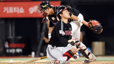 [포토]LG 박동원, 아쉬운 삼진 아웃