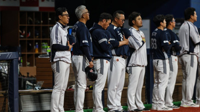 야수 세대교체 ‘미룬이’… 두산 PS 탈락, 쓰디쓴 교훈 남겼다