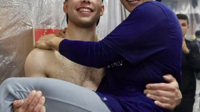 샴페인 샤워+달튼 러싱에 ‘안긴’ 김혜성…‘우승이다!’ 다저스, 4년 연속 NL 서부지구 우승 확정