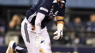 [포토]두산 박지훈의 1타점 2루타