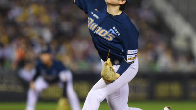 [포토] 역투하는 전사민 ‘승리를 지켜라’