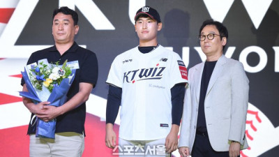 ‘박지훈 2억4000만-4R 임상우 8000만’ KT, 2026 신인 선수 계약 완료