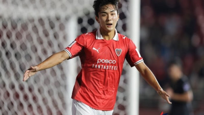 ‘2005년생’ 황서웅, 프로 데뷔골 폭발…포항, 카야 2-0 꺾고 ACL2 2연승