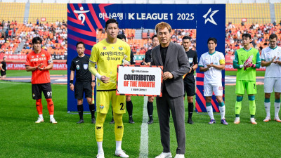 강원FC, 8월의 공헌상 ‘선수단 박청효·프런트 윤경필 사원’ 선정