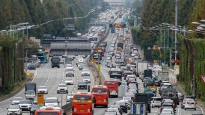 황금연휴에 여행 수요 폭발…궁·미술관 무료 개방