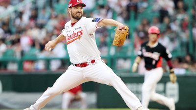 KBO, 9~10월 MVP 후보 발표…앤더슨·류현진·디아즈·데이비슨 등