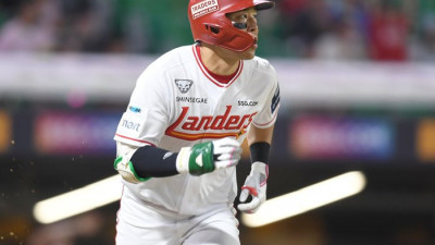 전날 패배 설욕할까…한유섬 ‘지명타자’-김성욱 ‘선발 출전’→SSG, 라인업 공개 [준PO2]