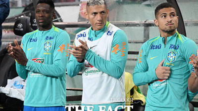 '토트넘 동료' 히샤를리송 '벤치 출발' [포토]