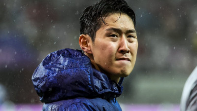 붉어진 눈시울, 잠시 말도 잇지 못했다…이강인 “축구선수로서 어려운 하루, 파라과이전 승리해야”