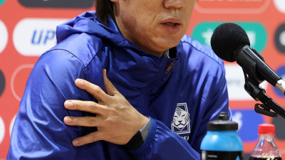 브라질전 무너진 스리백… 홍명보 “단점을 찾기 위해 평가전을 하는 것”