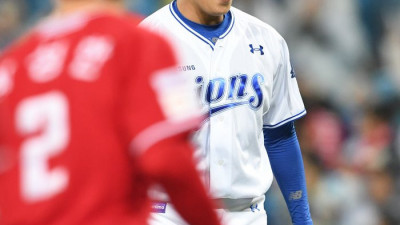 [포토]위기 탈출하는 삼성 원태인