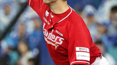 [준PO3] 믿었던 에이스의 붕괴-쌓여가는 필승조 출혈… 낯빛 어두워진 SSG, 이제 기적이 필요하다