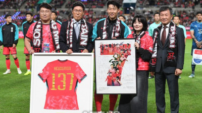 승리로 10월 A매치 마무리한 손흥민 “45분 출전은 홍 감독과 얘기된 부분, 멋진·좋은 축구해야 팬 찾아오실 것”[현장인터뷰]