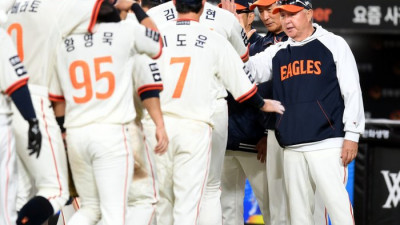 “단기전은 타이밍 하나가 중요” 한화 김경문 감독, ‘가을 전쟁’ 출사표…삼성 타격 경계 [SS포커스]